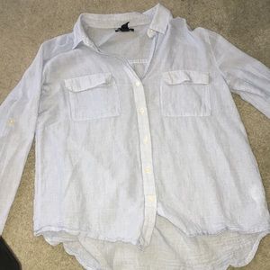 White and blue long sleeve blouse with pockets